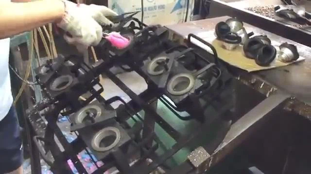Pull out the vinyl parts Pull out the vinyl parts