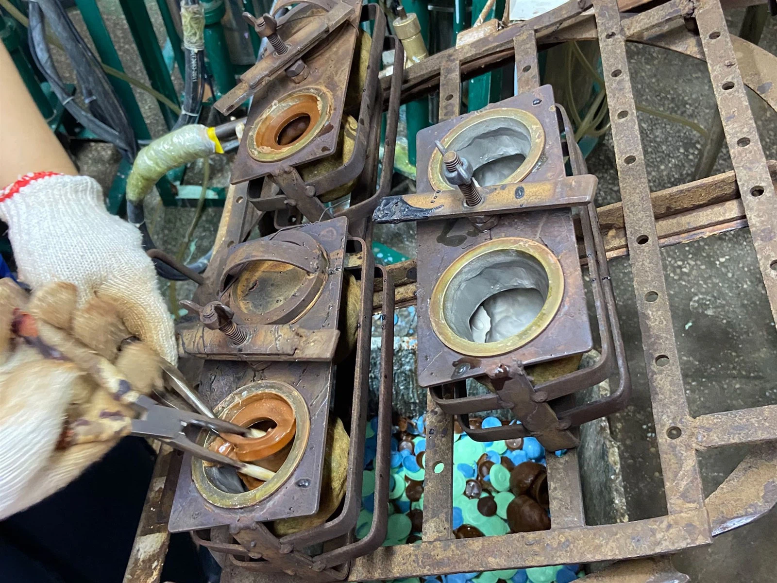 Vinyl-Molds Vinyl-Molds